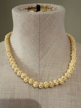 Cream Carved Bead Necklace